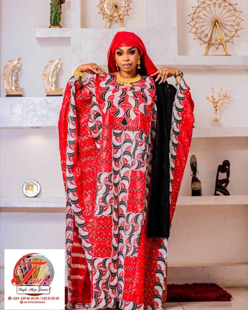 Grand boubou rouge à motifs — Timfa Shop Guinée