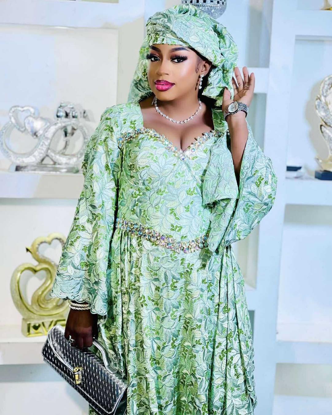 Grand boubou brodé émeraude — Timfa Shop Guinée